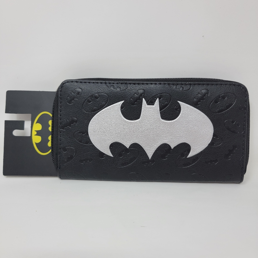 Bioworld Batman Wallet Black & Silver. Unused.